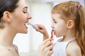 Charcoal Toothpaste vs Traditional Tooth Paste